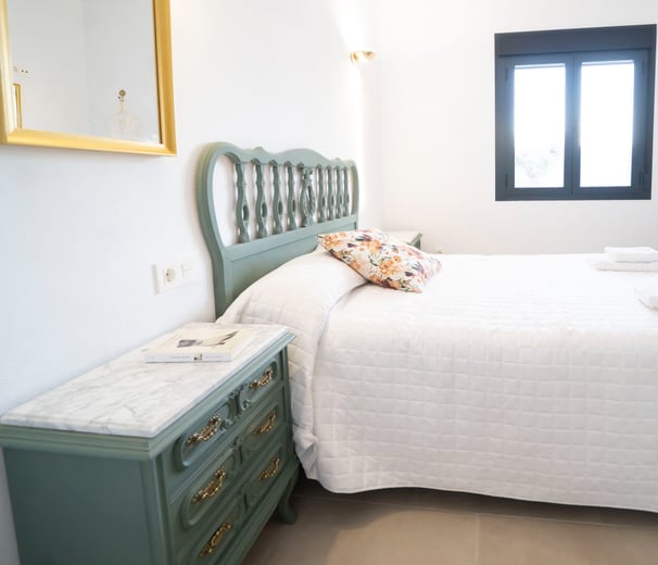 Accommodation for large groups in Almeria, Andalusia