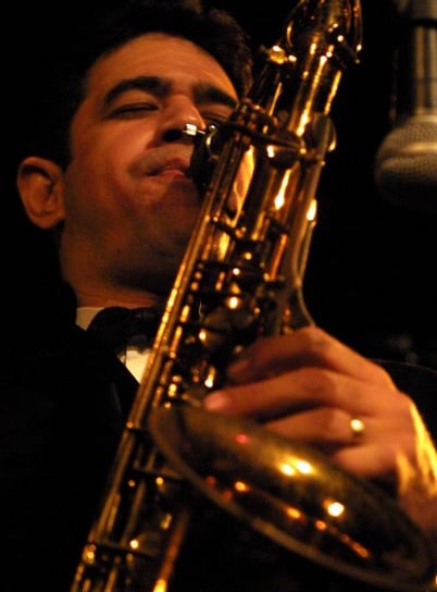 Jazz saxophonist Maestro Bobby Ramirez - Jazz improvisation online course