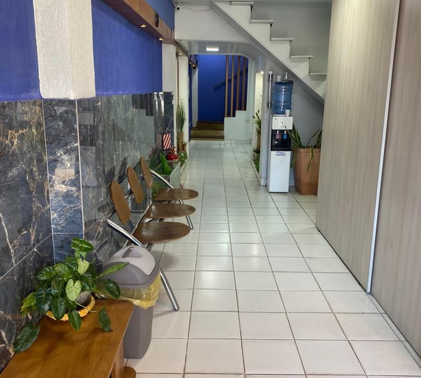 Nuestra recepción en Dentopolis.