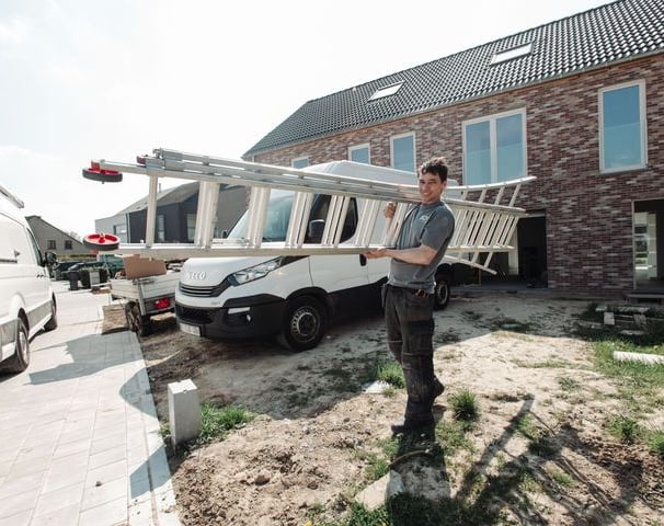 Zonnepanelen installeren met Sven als vakman