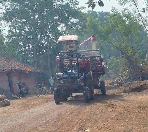 Image of Tractor mo