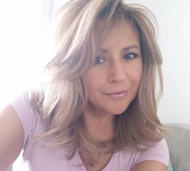 Psicóloga Nayeli Ramos. Profesionista mostrando un rostro empático, amable y apacible.