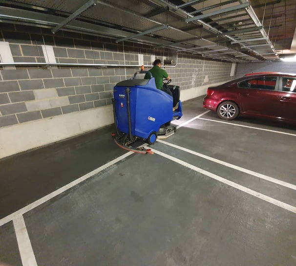 limpiezas de garajes, parkings, aparcamientos públicos, privados y comunitarios