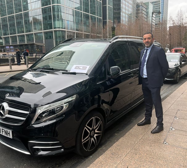 Mercedes V Class To Hire Chauffeur Service | Smart City Prestige | Airport Transfers