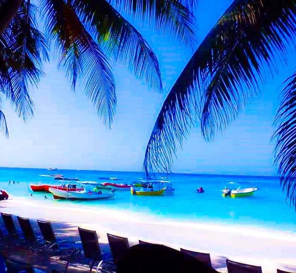 West+Bay+Beach+Roatan