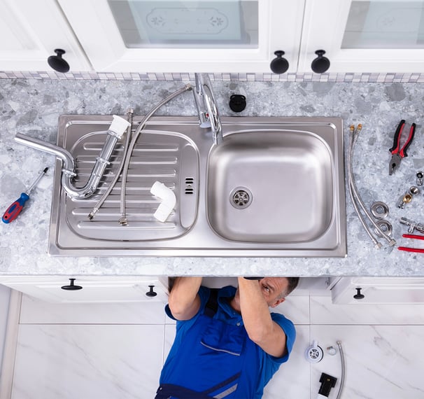 Rob the Plumber in Cornwall Plumbing Services