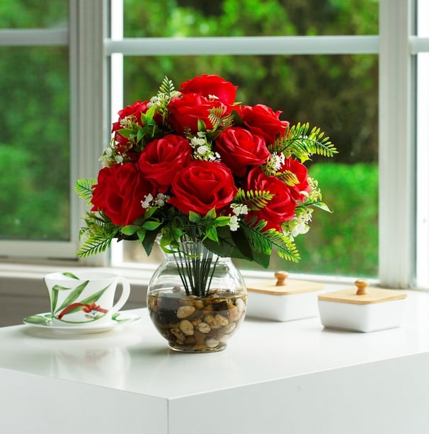 faux red roses