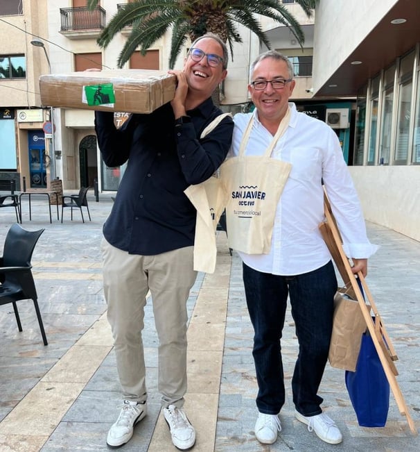 Raul Serapio con Marcos Garcia, gestores de neuromobile
