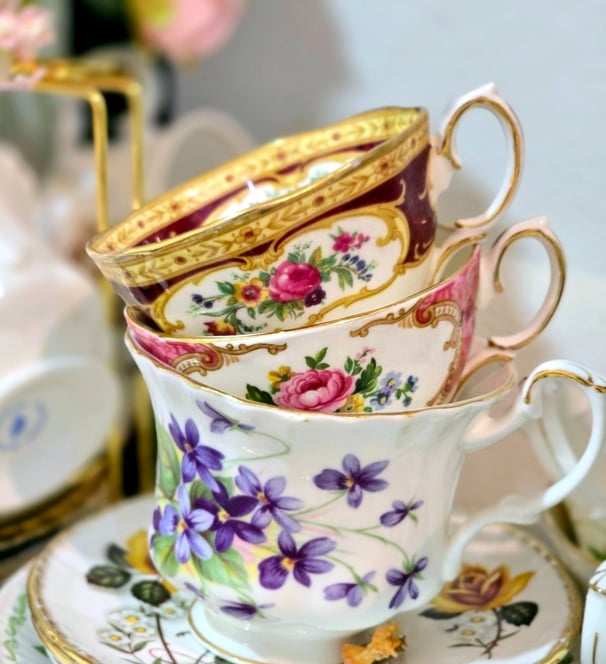 Vajilla antigua porcelana inglesa, tazas de té , tazas de cafe, jurgo de té originales