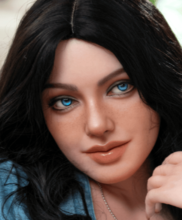 sex doll Ivy from Irontech Doll posing