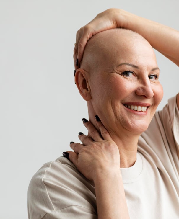 woman partipating to jihane laraichi's cancer healing membership