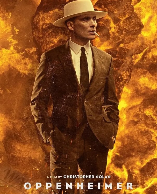 Cillian Murphy sur une affiche du film Oppenheimer, de Christopher Nolan