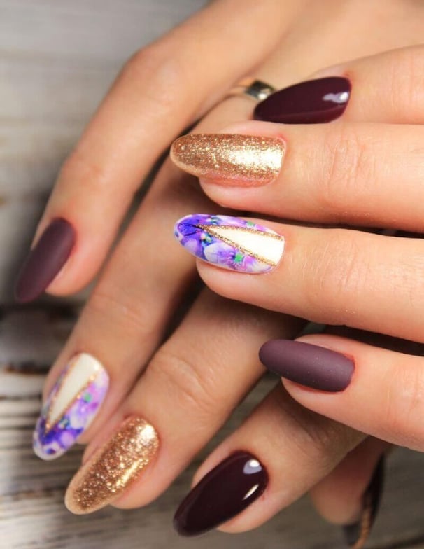 glitter nails