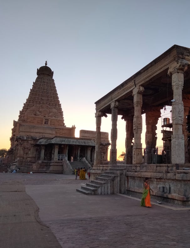 Brihadeeswarar Temple in Thanjavur – South India tour package