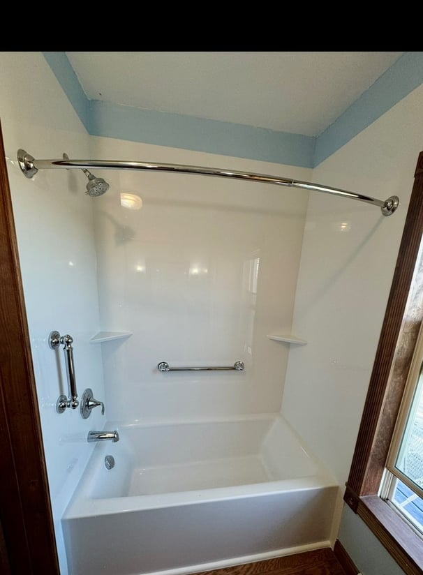 Madison WI Bathtub replacement | EZ Remodeling