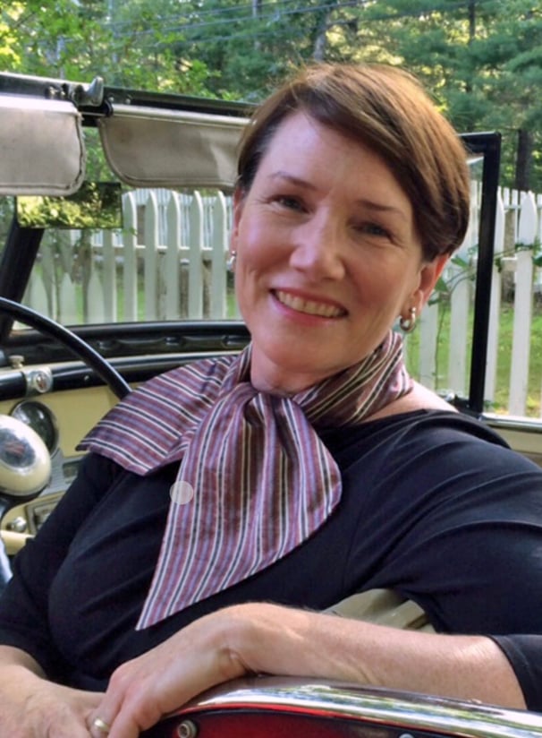 Bernina The Hepburn Scarf