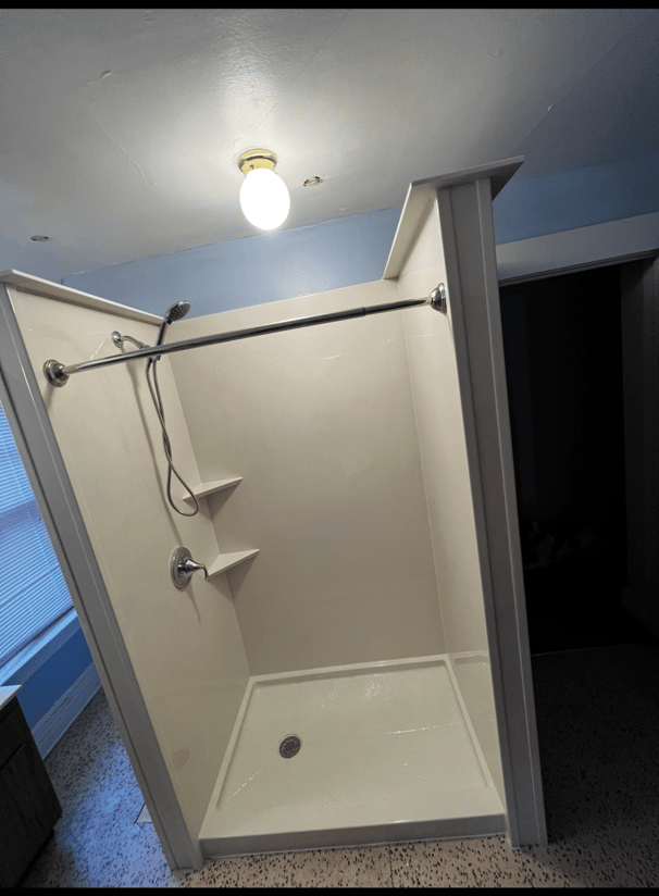 Madison WI clawfoot bathtub remodel | EZ Remodeling