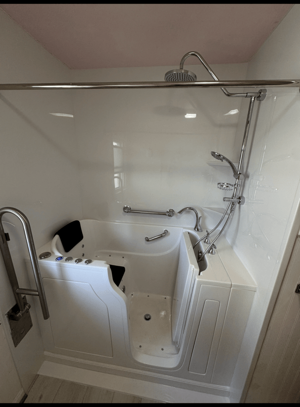 Madison WI Walk-in bathtub installl | EZ Remodeling
