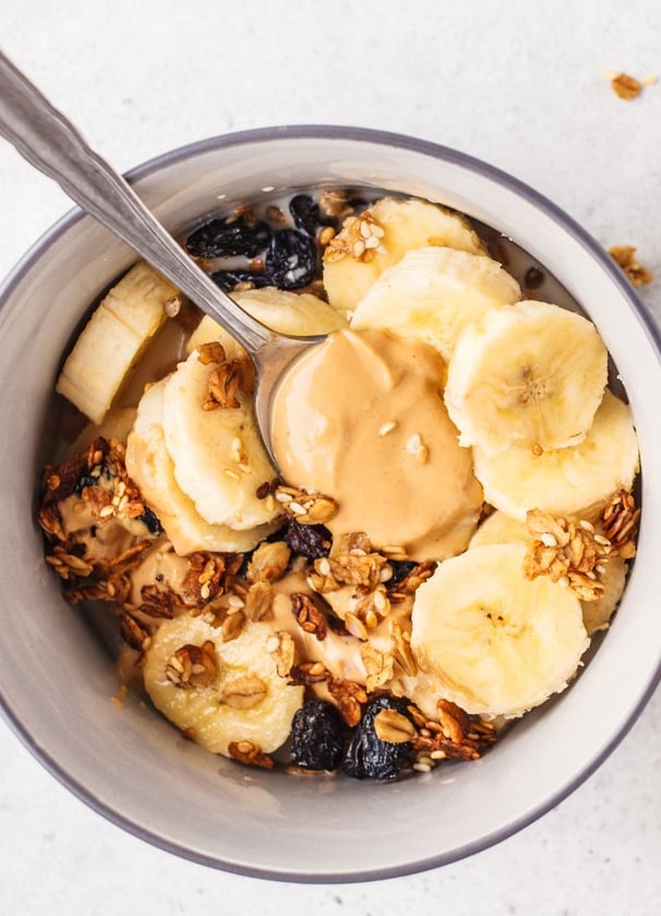 protein-packed oat bowl