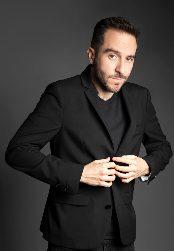 El improvisador Piolo Juvera