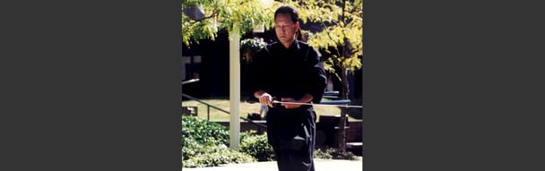 Image of Alan Sakamoto demonstrating Iaido, the Japanese Art of Drawing the Katana Sword