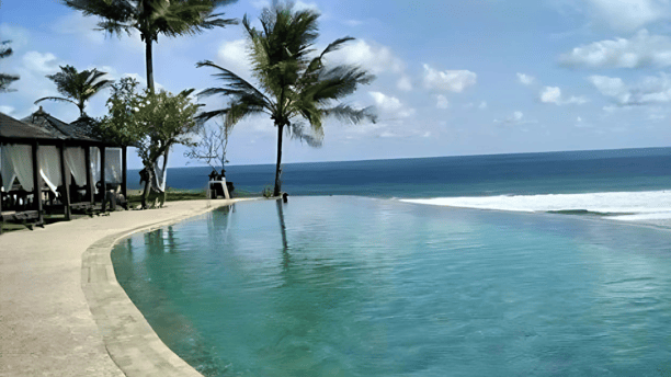 beach resort - Jasa Arsitek Kontraktor Bangunan