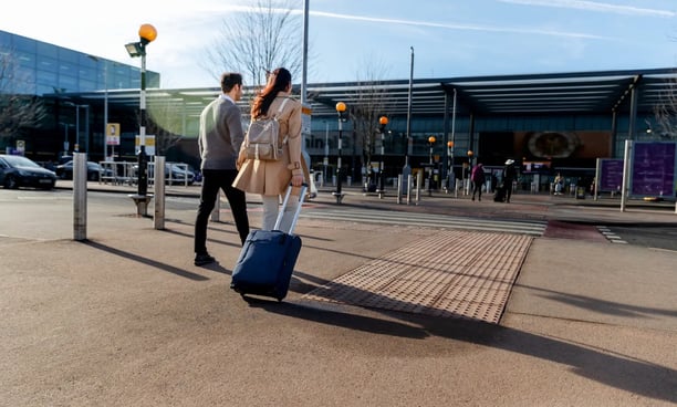 airport drop off taxi and minibus service