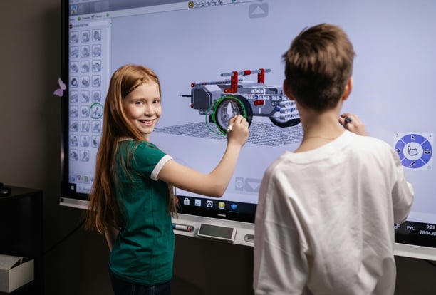 Tecnología Educativa y Competencia Digital
