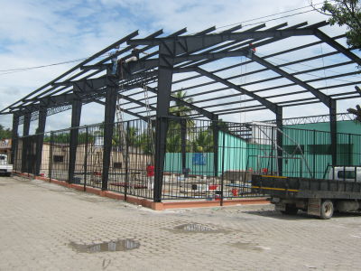 Techo de polideportivo a dos aguas