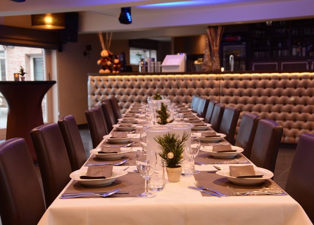 Kleine zaal van Elsloschuurken