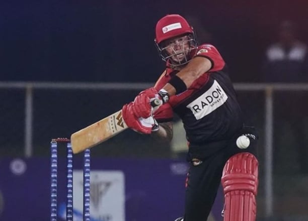 Herschelle Gibbs using Wonberry Cricket Bat