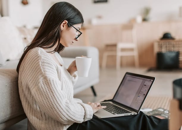 image of a writer depicting guest blog writing service