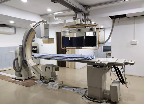 refurbished c arm machine in hosptal operation theatre in Delhi