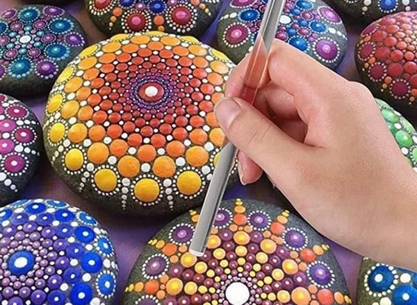 mandala sur galet