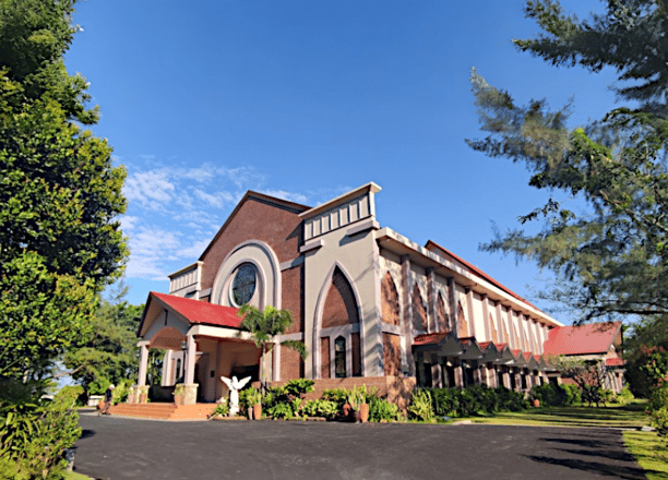 Gereja Santo Yohanes Don Bosco, Tanjung Uban