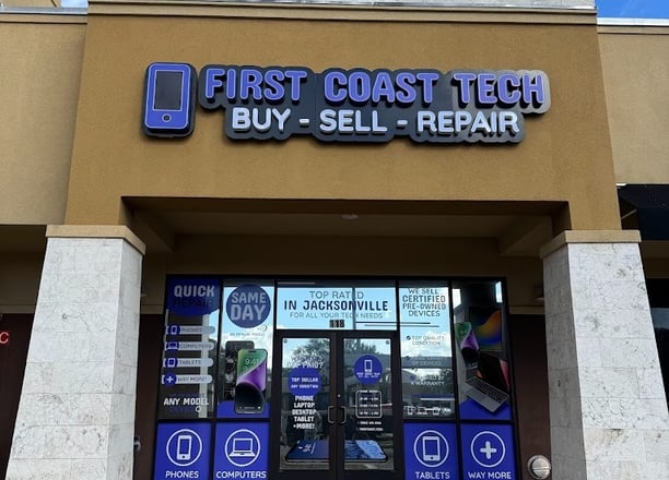 First Coast Tech repairs iPhones, iPads, Samsungs, Game Consoles, Playstations, Xboxs and MUCH more.