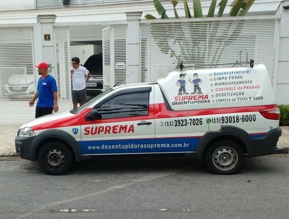carro da suprema desentupidora