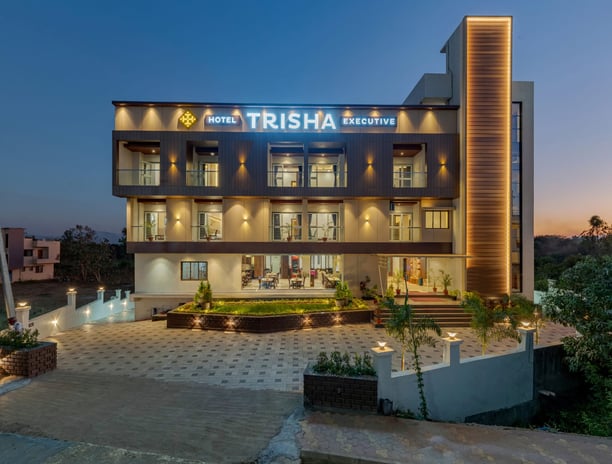 Hotel Trisha Full View