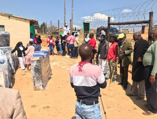 Donation of beds at Bophelo Centre