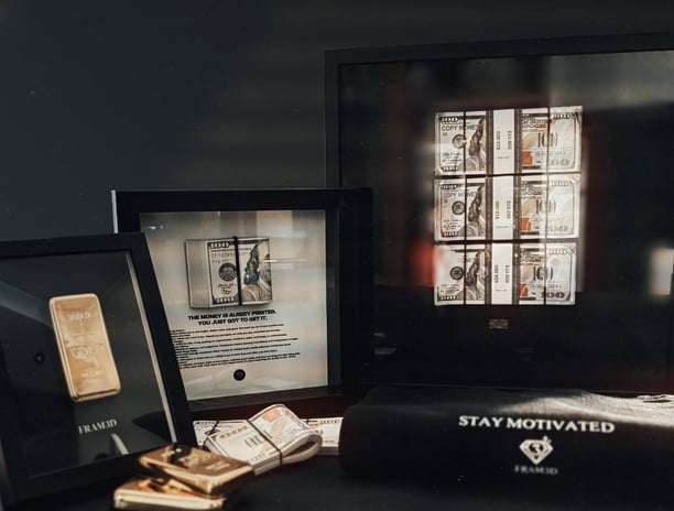 A picture of a frames and luxury object that motivate