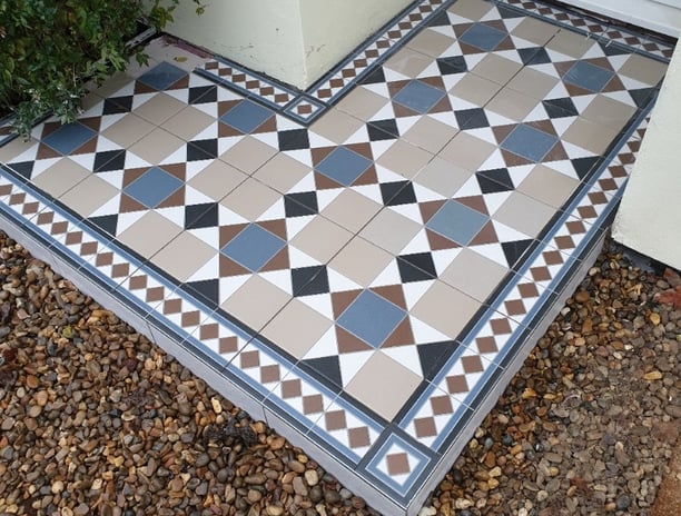 Victorian style tilling