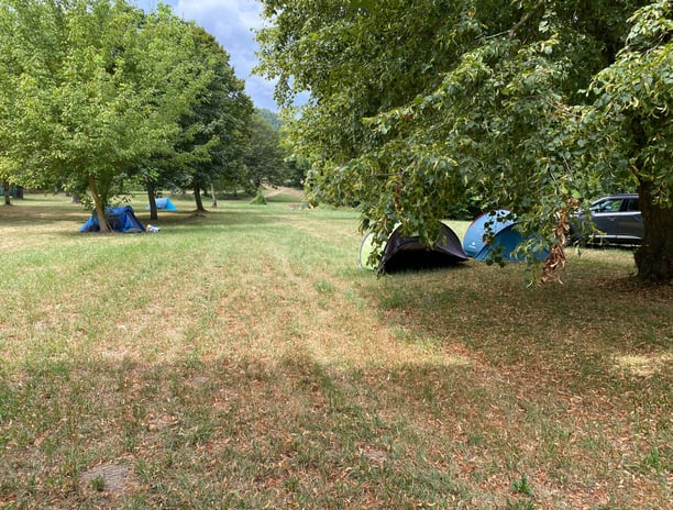 Camping des deux Séquoias près de Nant