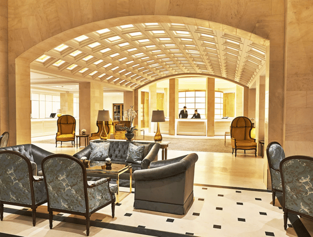 hotel lobby adlon berlin