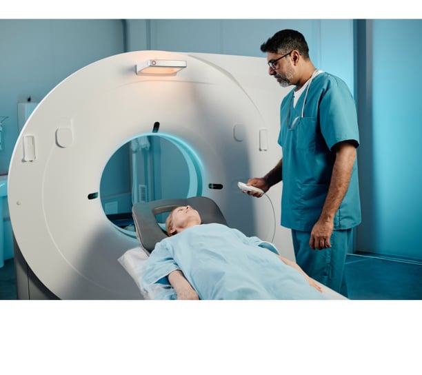 Doctor perform CT scan test 