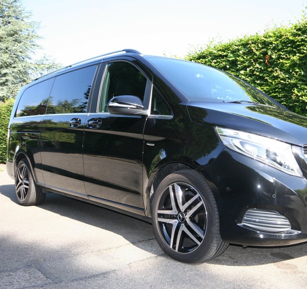 Mercedes Vito Chauffeur Service | Smart City Prestige | Airport Transfers