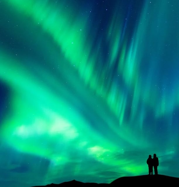 couple watching Arora