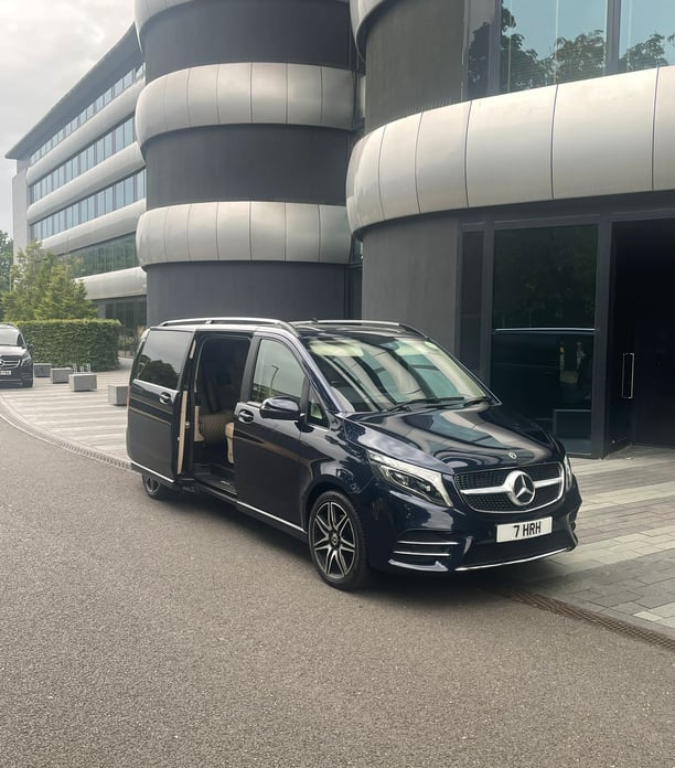 Mercedes Jet Class Hire | Smart City Prestige | Airport Transfers