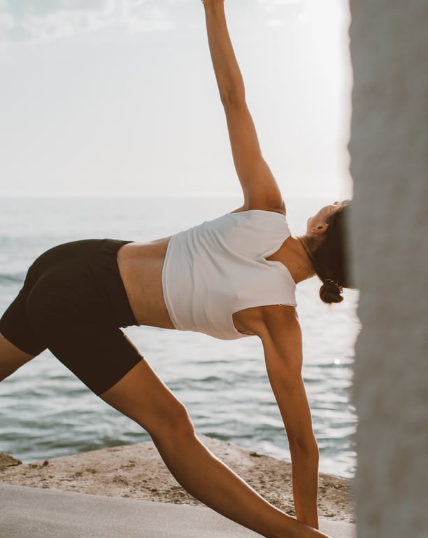 yoga by the sea in Sicily