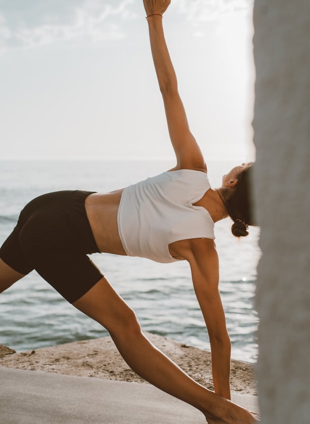 yoga by the sea in Sicily