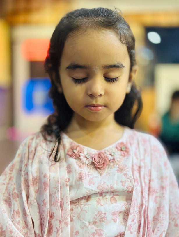 MEDITATING CHILD 2